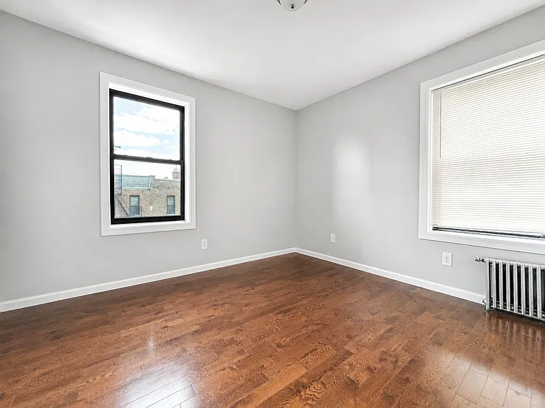 546 Isham St #21A — Photo 7