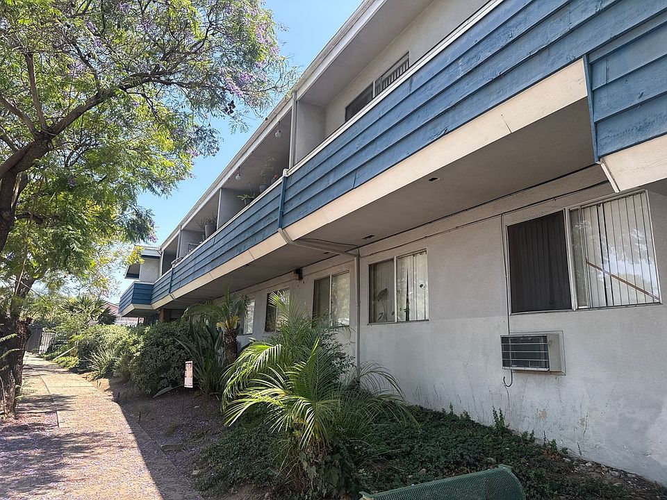 1st image of 4220 Aragon Dr