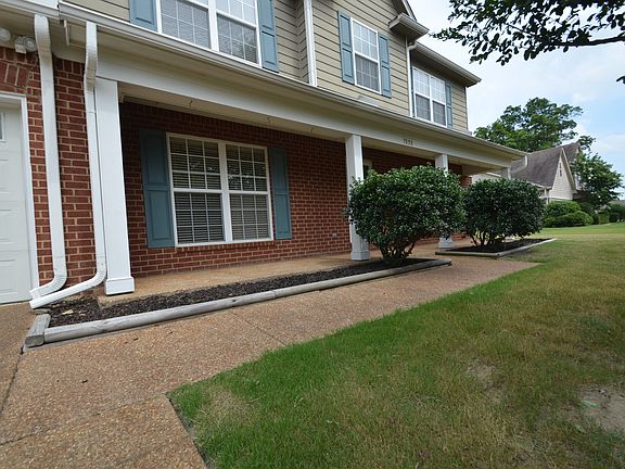 4th image of 7858 Greenwich Dr W