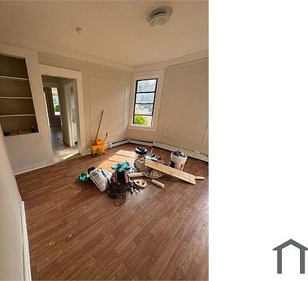 2nd image of 35 Garfield St #2E