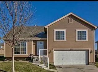 18024 Olive St, Omaha, NE 68136