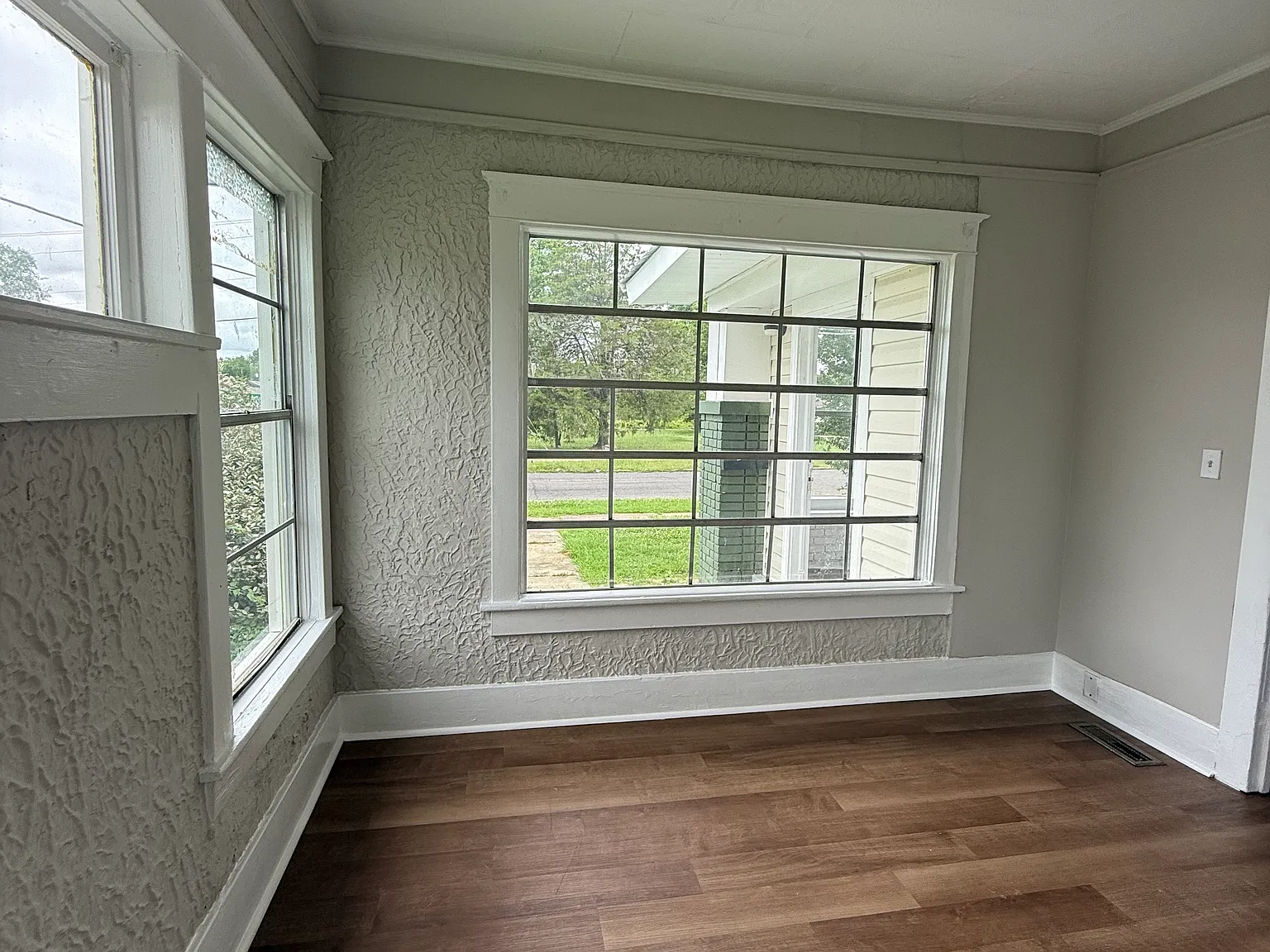 4 bed, 1298 sqft, $1,100 — Photo 4