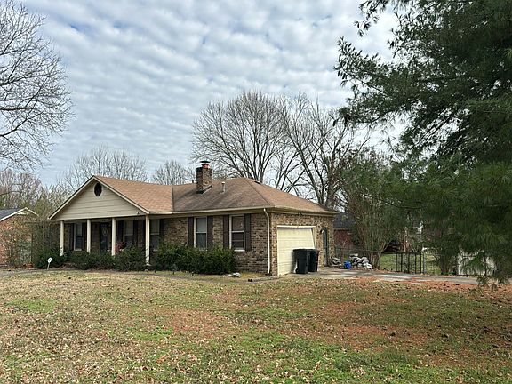 2nd image of 2118 Ravenwood Dr
