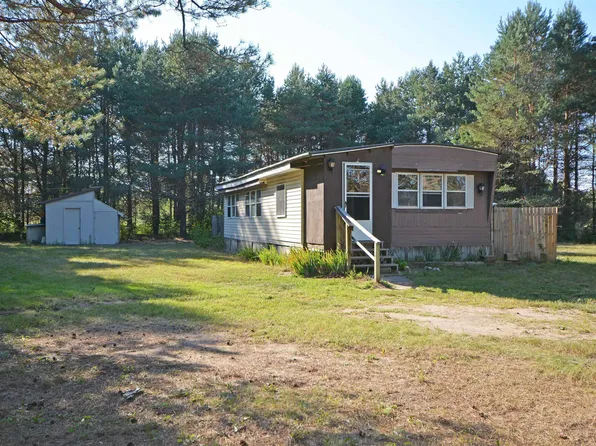 7880 Elm St, Thompsonville, MI 49683