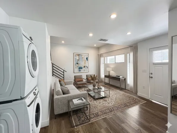 25200 Frampton Ave, Harbor City, CA 90710