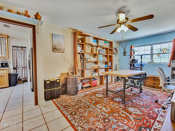 3rd image of 3009 SILVER LAKE Drive