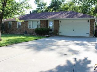 213 Sage Rd, Silver Lake, KS 66539