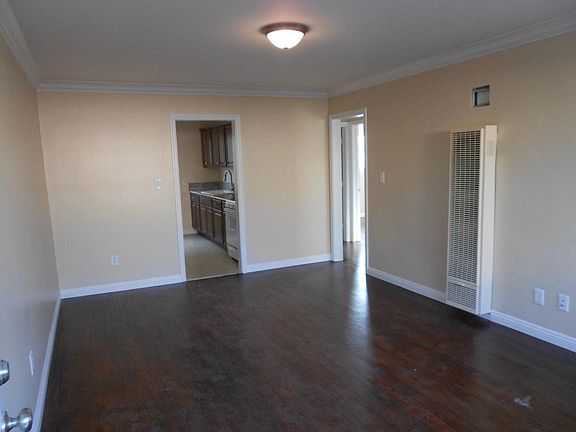 4th image of 4790 Lantana Dr #1