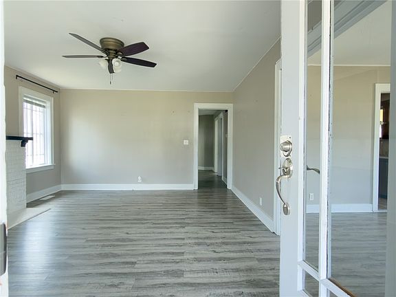 5th image of 719 E Jefferson Ave