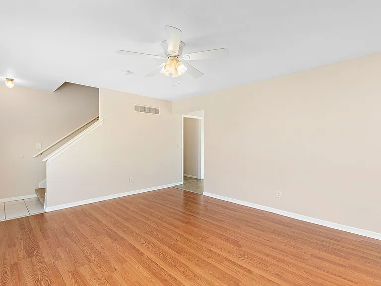 Windsor Townhomes Community — Photo 16