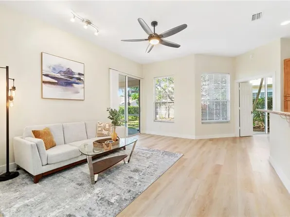 2662 Aft AVE, NAPLES, FL 34109