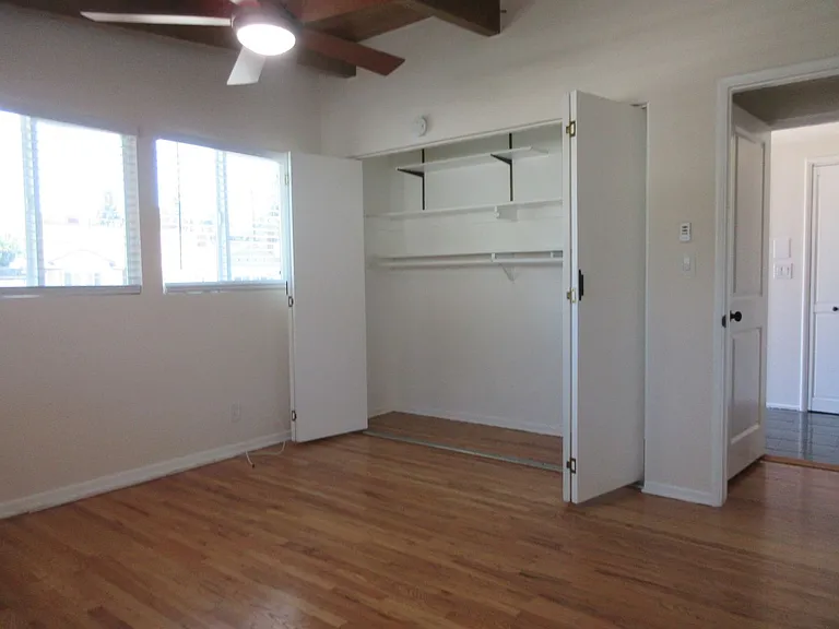 13235 Cumpston St — Photo 24