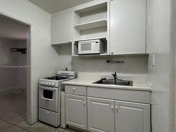 2nd image of 47 NW 45th Ave