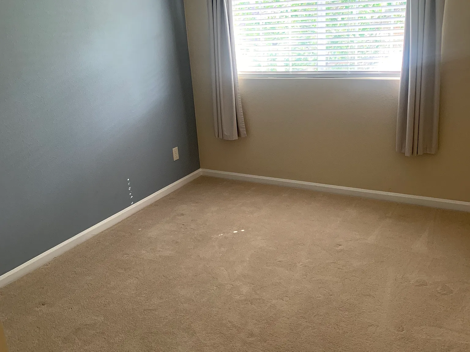 3 bed, 2188 sqft, $1,700 — Photo 4