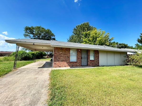 2509 Belair Dr N