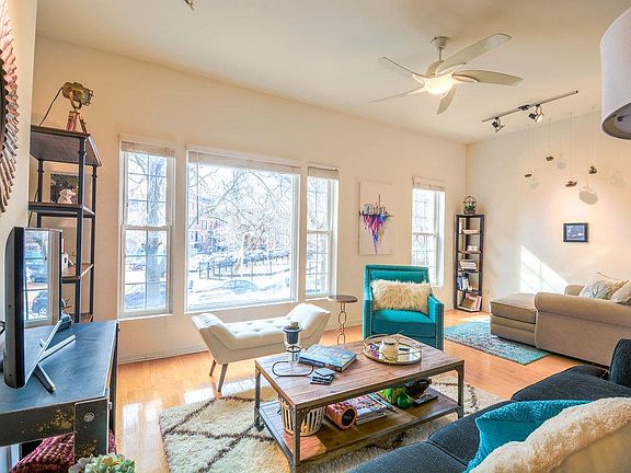 2nd image of 1407 N Wicker Park Ave #2F