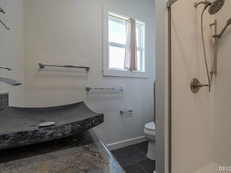 611 Kaiemi St — Photo 19