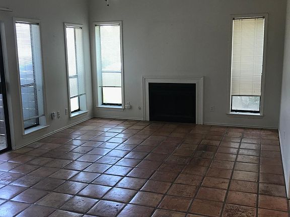 4th image of 1307 Barton Hills Dr #1