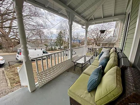 5th image of 27 Quintard Ave #1