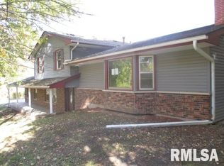 3404 11th Ave, Moline, IL 61265
