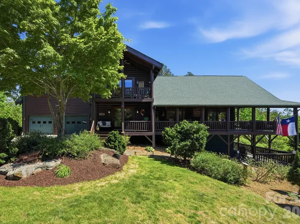 3918 Skyline Dr, Morganton, NC 28655