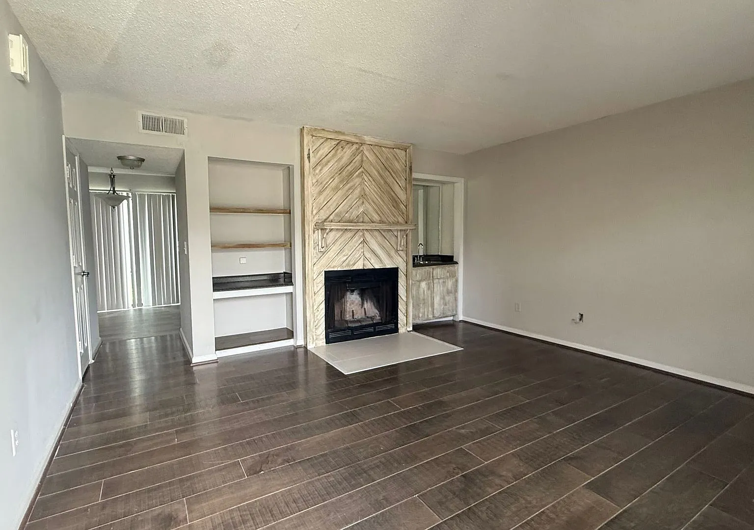 2BR/1.5BA Townhome in Charleston | Fireplace & Built-ins | Balcony & Private Parking — Photo 2