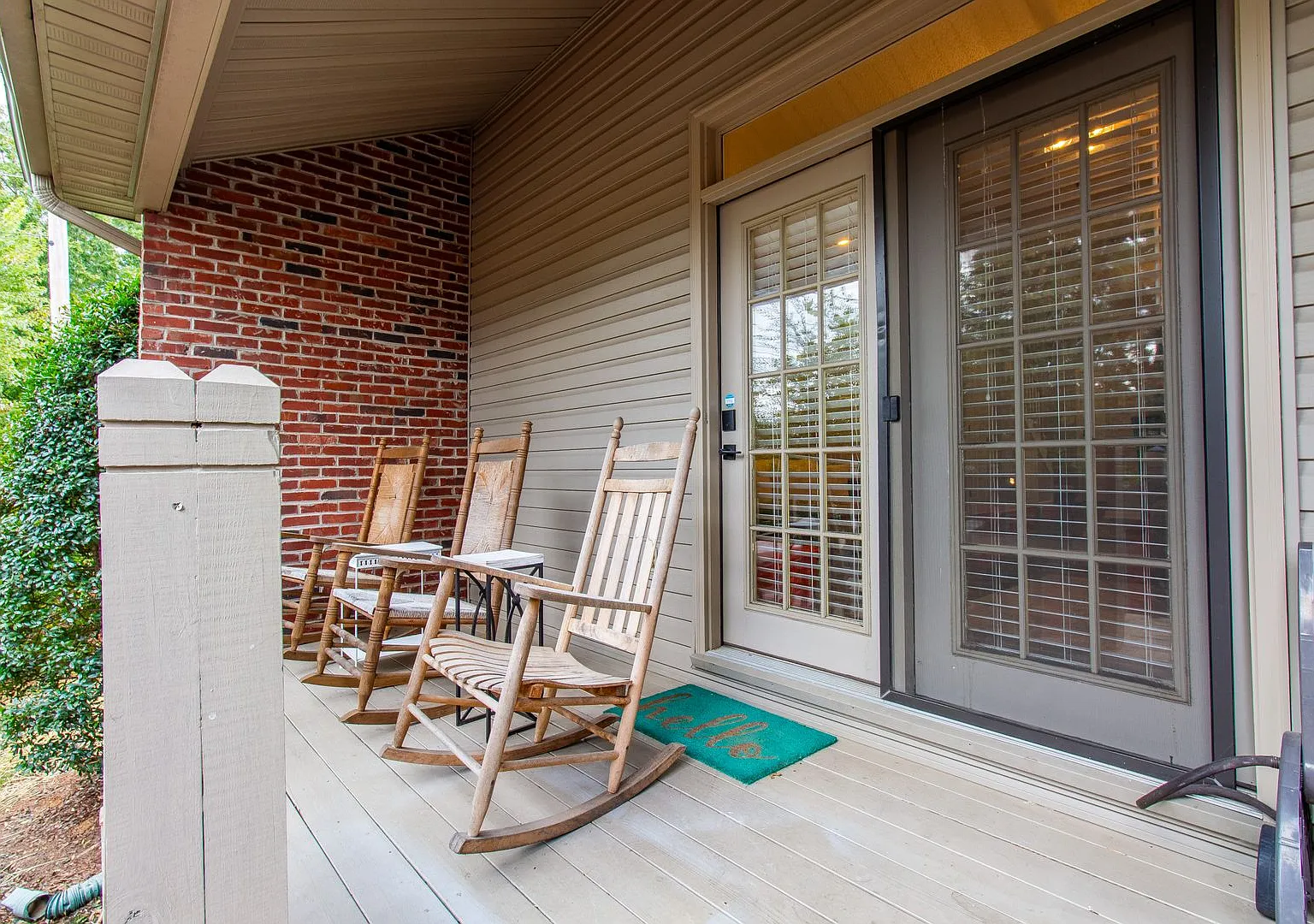 Beautiful 2 Bed, 2.5 Bath Condo in Johnson City — Photo 4