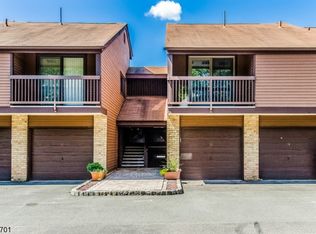 14 Ridgedale Dr, Annandale, NJ 08801