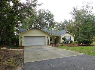 4 Hidden Ct, Beaufort, SC 29907