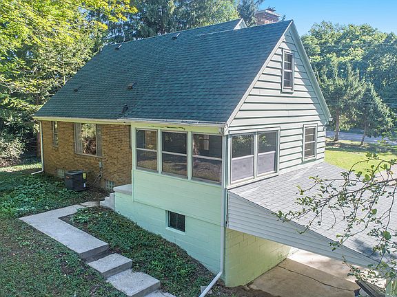 5th image of 1541 Leffingwell Ave NE