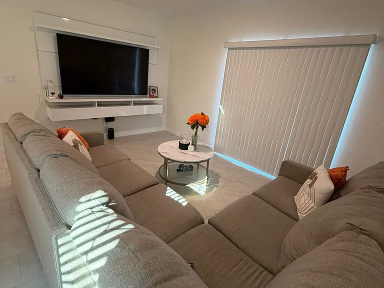 3412 Costello Cir — Photo 4