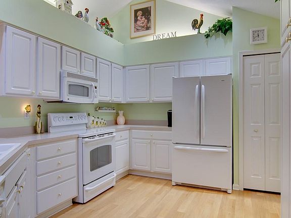 4th image of 532 Morningstar Dr
