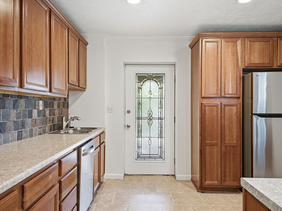 1st image of 5502 Hill Ct Unit B