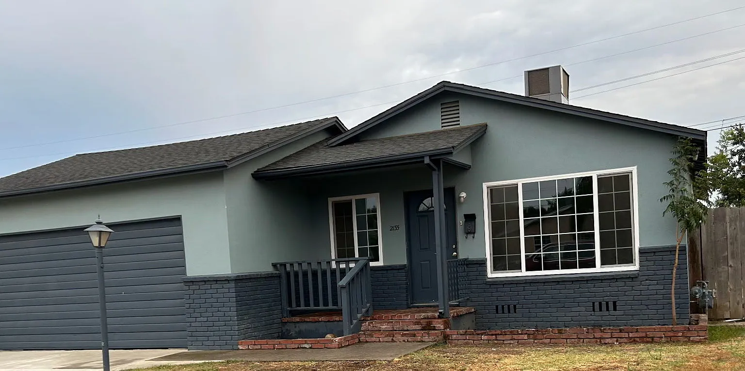 3 bed, 1074 sqft, $2,000 — Photo 3