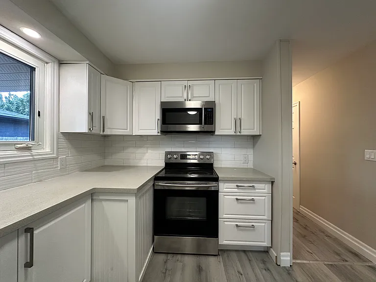 368 Fairlawn St — Photo 7
