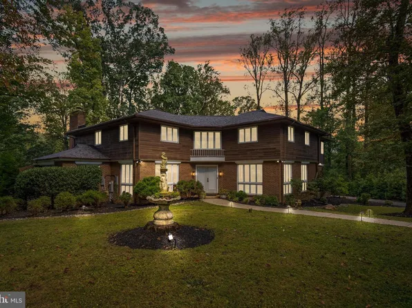 4 Bucksway Rd, Owings Mills, MD 21117