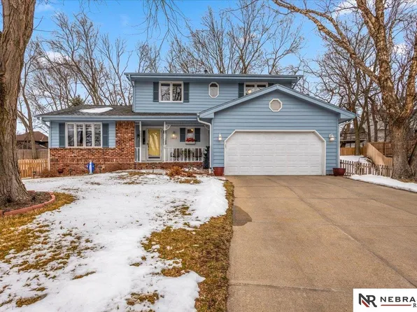 15017 Karen Cir, Omaha, NE 68137