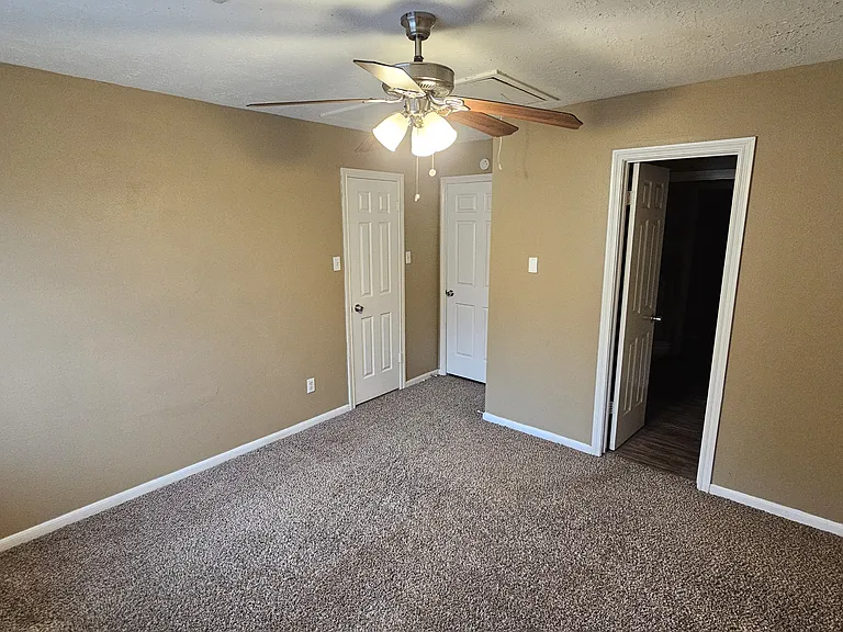 14734 Treborway Dr — Photo 18