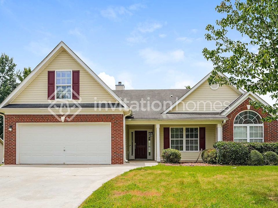 1st image of 60 Green Gables Dr