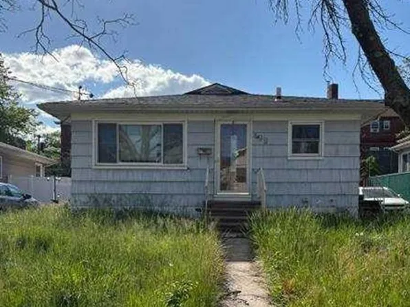 492 Villa Ave, Staten Island, NY 10302