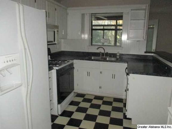 3rd image of 2340 Pentland Dr