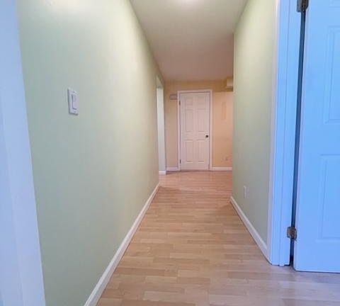 2nd image of 832 Grafton Ave