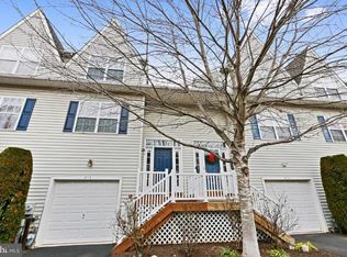 215 Buchanan Ct, Downingtown, PA 19335