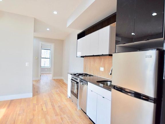 3rd image of 2317 Newkirk Ave #C1