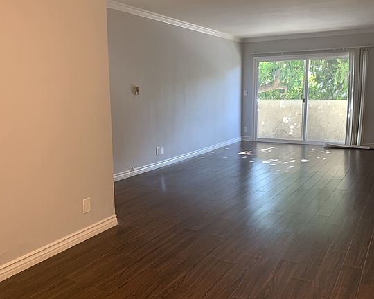 4th image of 1030 N Orange Grove Ave APT 105
