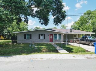 415 Sycamore St, Hahnville, LA 70057
