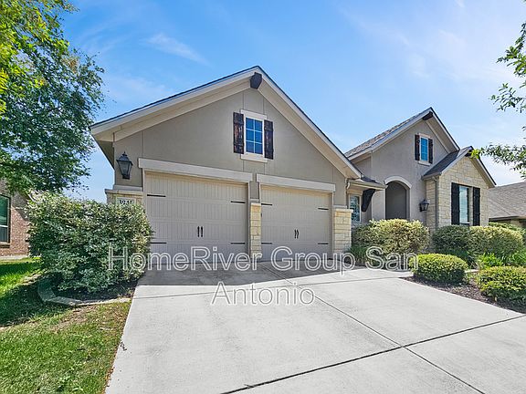 2nd image of 3943 Monteverde Way
