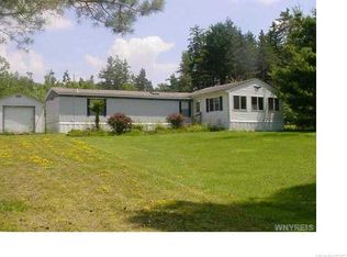 7476 N Center Rd, Franklinville, NY 14737