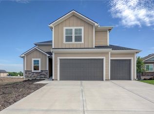 32478 W 168th Ct, Gardner, KS 66030