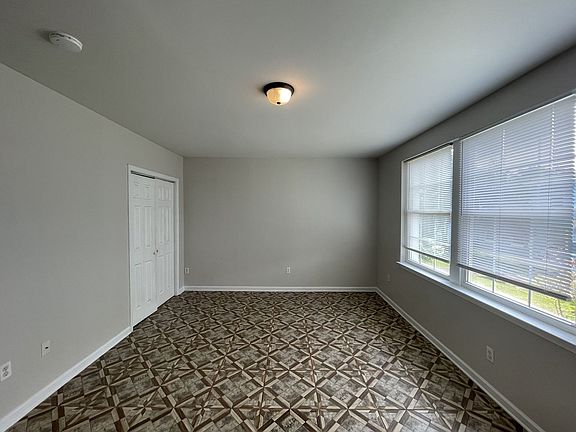 3rd image of 833 North Ave APT A3
